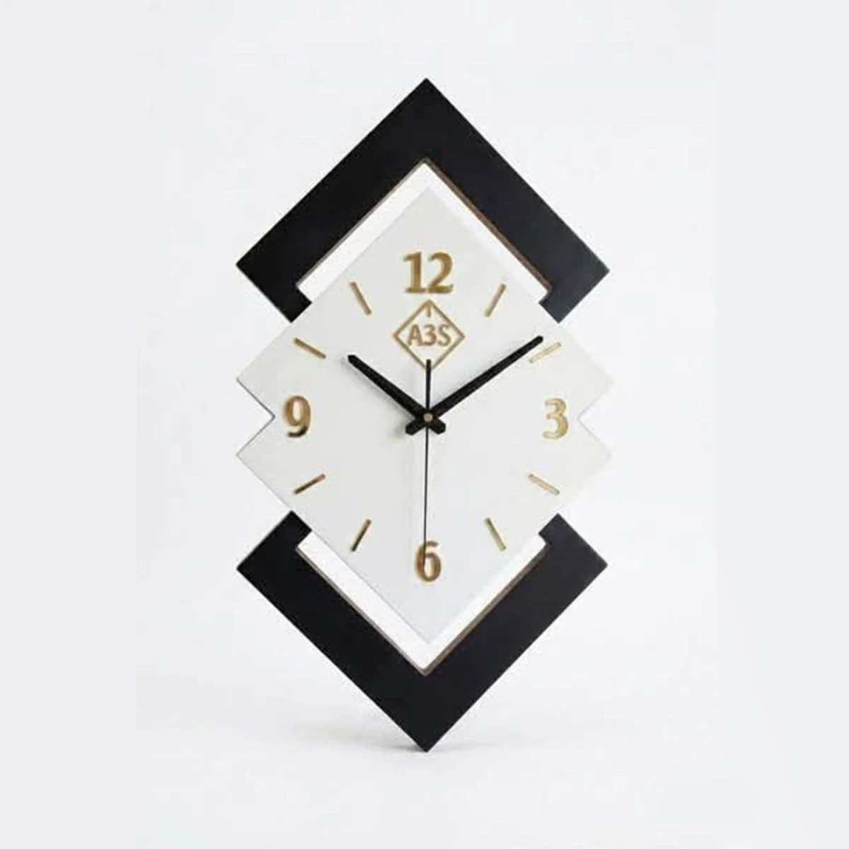 Geometric Clock Comes in a multi-layered geometric design