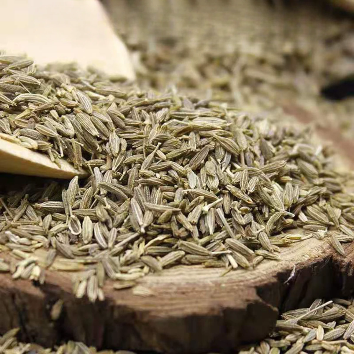 Factory Wholesale High-quality Dried Cumin Seeds, Single Spice Seasoning, Full of Fragrance
