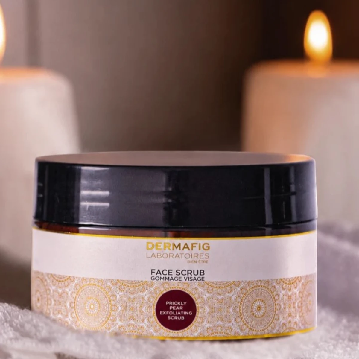 Prickly Pear Exfoliating Scrub 100 ml I Instant Radiance Revealer is an exceptional facial scrub expertly crafted